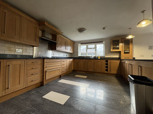 Photo 6- click for photo gallery